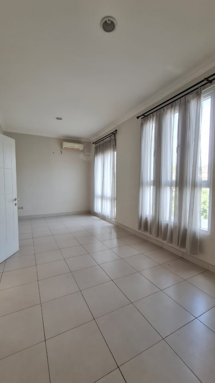 Rumah dijual si Coastaville Kota Wisata Bogor